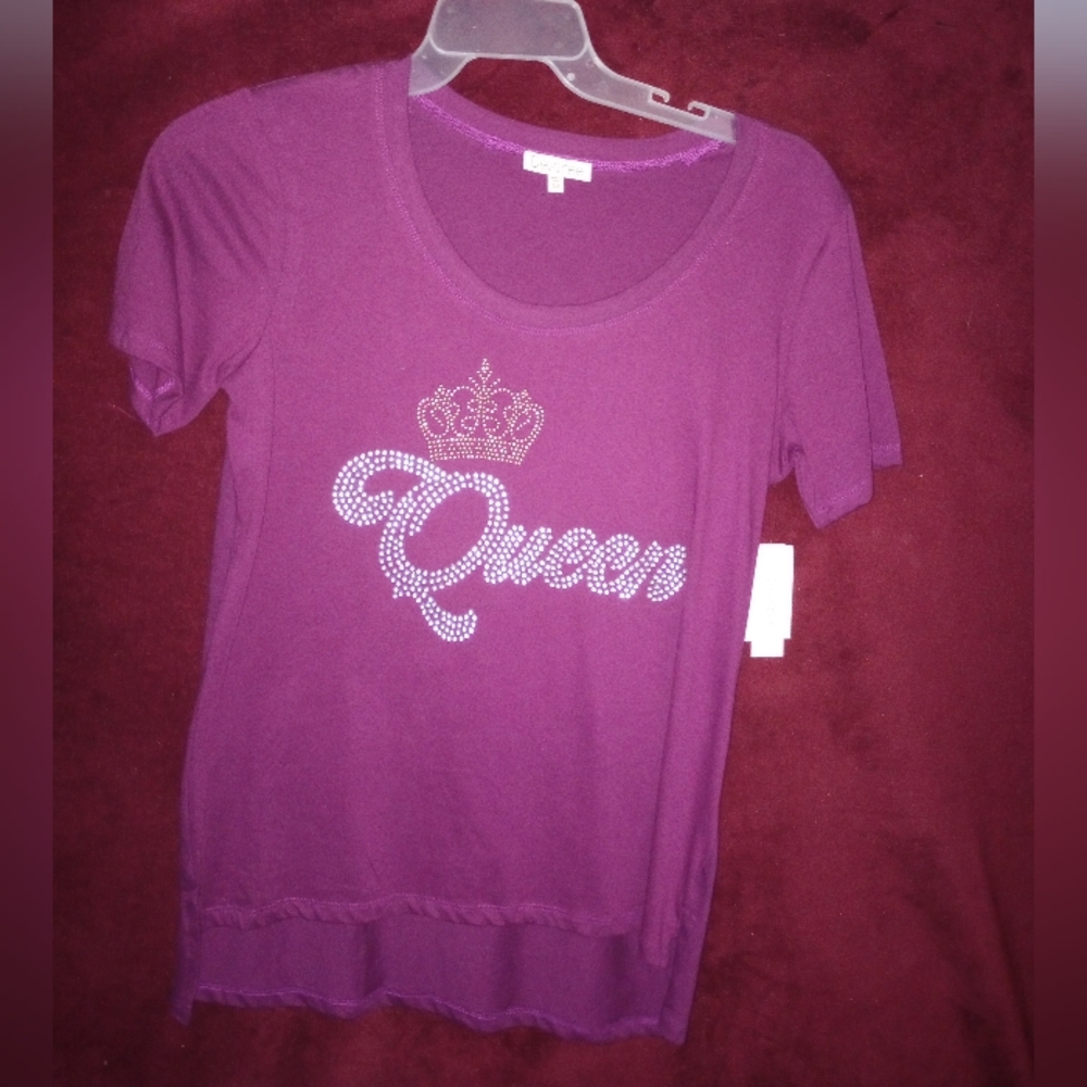 Burgundy Queen bling t-shirt